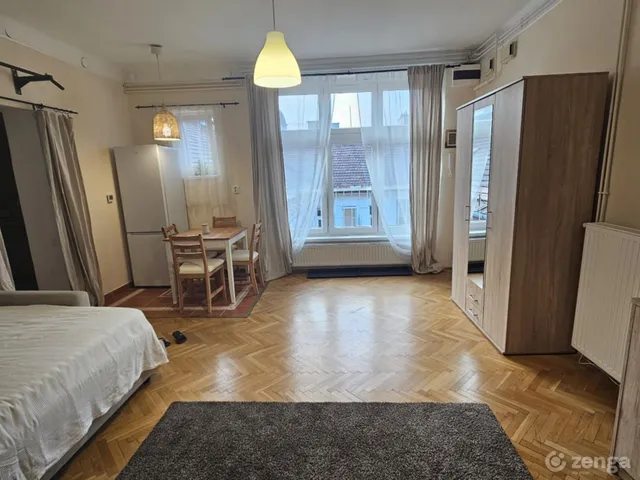 Eladó lakás Budapest VI. kerület 29 nm