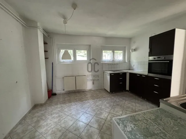 Kiadó ház Budapest XVI. kerület, Árpádföld 129 nm