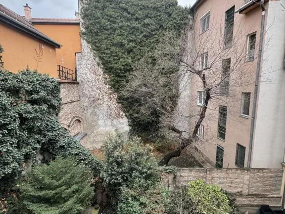 Eladó lakás Budapest I. kerület 72 nm