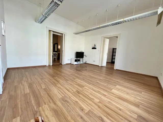 Eladó lakás Budapest VIII. kerület 130 nm