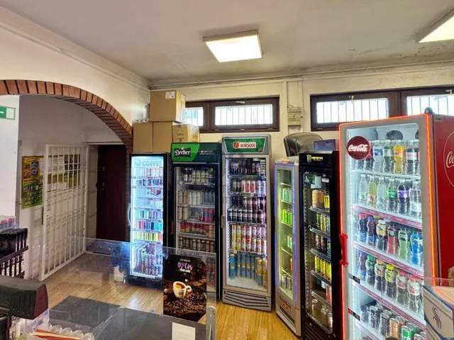 Eladó kereskedelmi és ipari ingatlan Budapest XI. kerület 260 nm