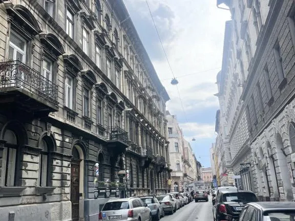 Eladó lakás Budapest VI. kerület 94 nm