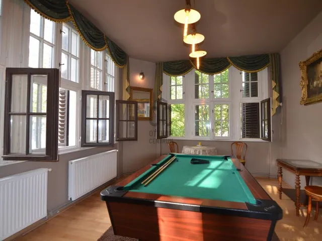 Eladó kereskedelmi és ipari ingatlan Balatonföldvár 339 nm