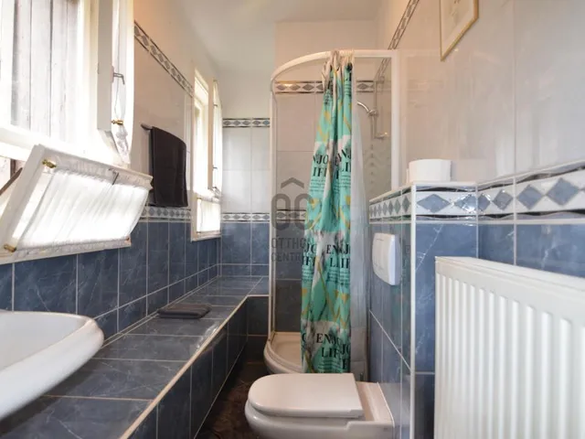 Eladó kereskedelmi és ipari ingatlan Balatonföldvár 339 nm