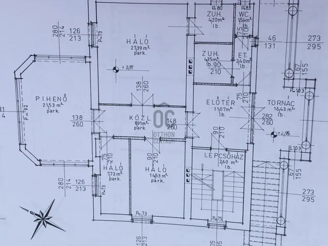 Eladó kereskedelmi és ipari ingatlan Balatonföldvár 339 nm
