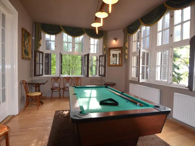 Eladó kereskedelmi és ipari ingatlan Balatonföldvár 339 nm