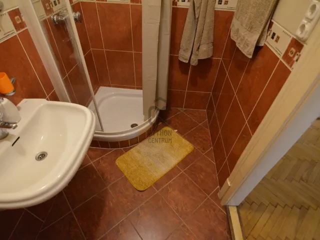 Eladó kereskedelmi és ipari ingatlan Balatonföldvár 339 nm