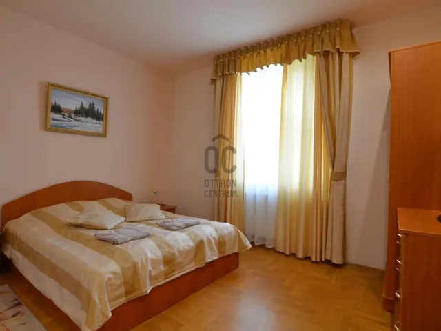 Eladó kereskedelmi és ipari ingatlan Balatonföldvár 339 nm