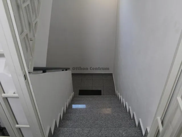 Eladó kereskedelmi és ipari ingatlan Budapest XX. kerület, Pesterzsébet 610 nm