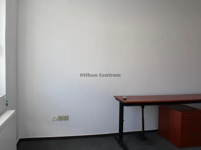 Eladó kereskedelmi és ipari ingatlan Budapest XX. kerület, Pesterzsébet 610 nm