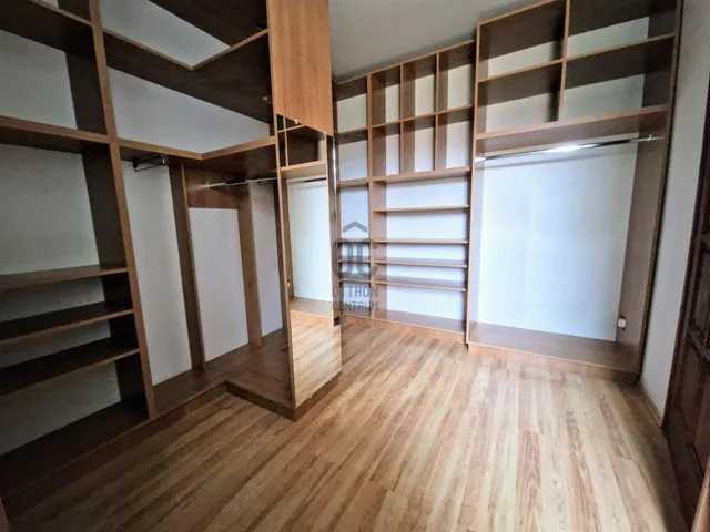 Eladó ház Mogyoród 205 nm
