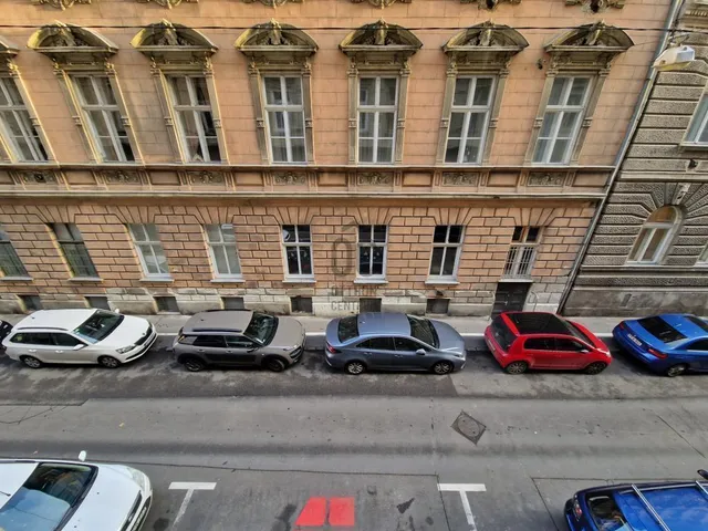 Eladó lakás Budapest VI. kerület 82 nm