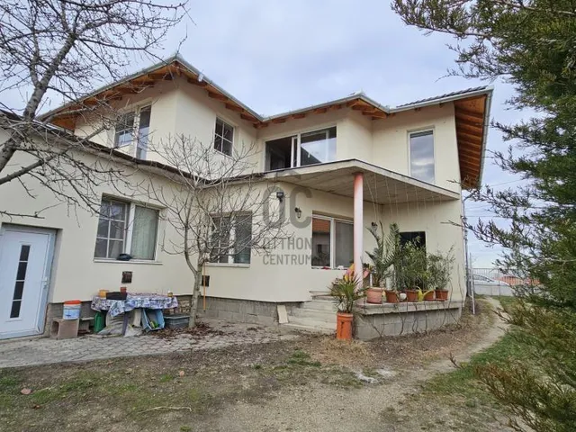 Eladó ház Szigetszentmiklós 270 nm