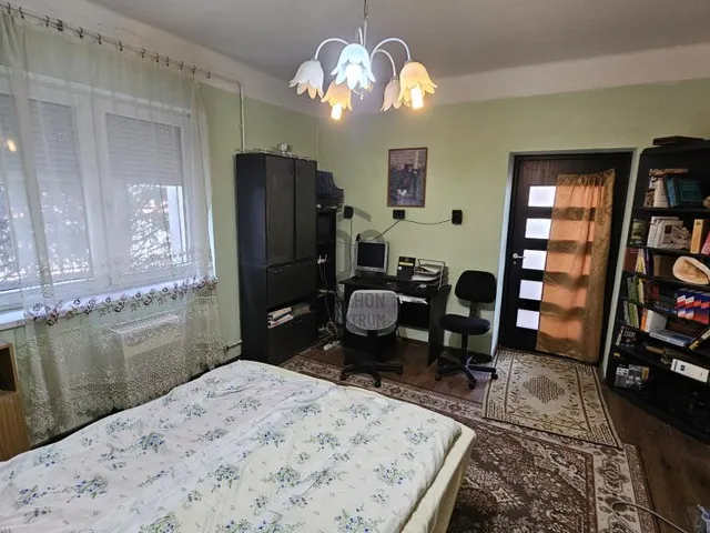 Eladó ház Szigetszentmiklós 270 nm