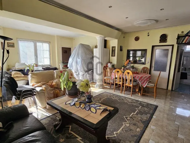 Eladó ház Szigetszentmiklós 270 nm