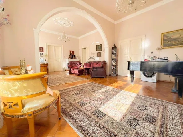 Eladó ház Budapest VIII. kerület, Tisztviselőtelep 168 nm