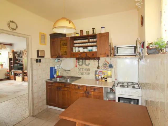 Eladó ház Pécel 180 nm