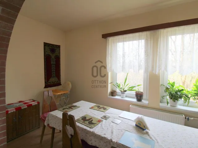 Eladó ház Pécel 180 nm