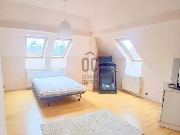 Eladó ház Budapest XVII. kerület, Alsó-Rákoshegy 193 nm