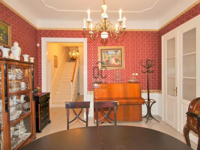 Eladó ház Budapest XVII. kerület, Alsó-Rákoshegy 193 nm