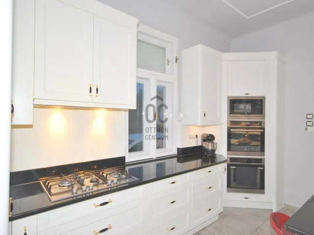 Eladó ház Budapest XVII. kerület, Alsó-Rákoshegy 193 nm