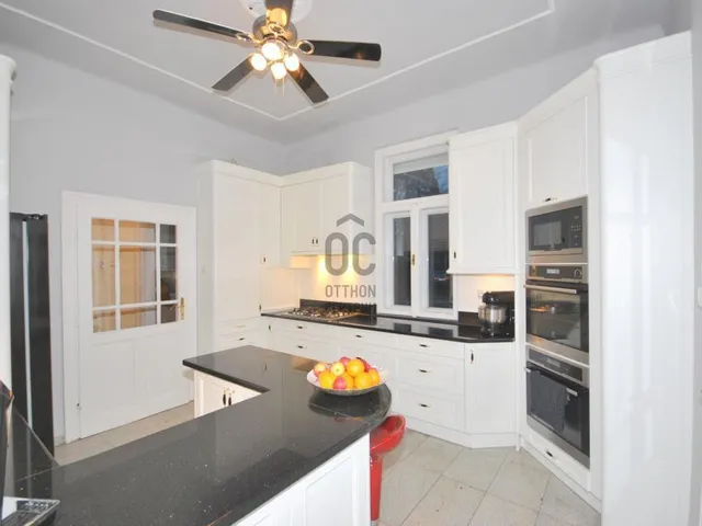 Eladó ház Budapest XVII. kerület, Alsó-Rákoshegy 193 nm