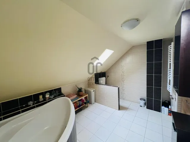 Eladó ház Budapest XVI. kerület, Rákosszentmihály 180 nm