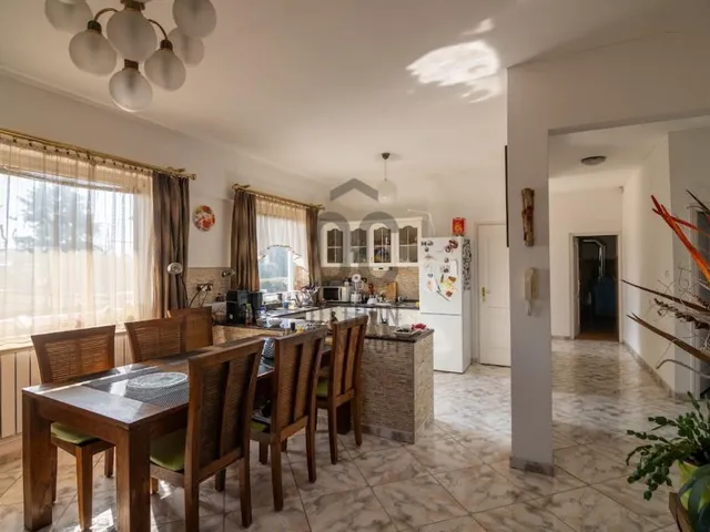 Eladó ház Budapest XVIII. kerület, Almáskert 552 nm