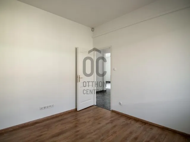 Eladó ház Budapest XVIII. kerület, Almáskert 552 nm