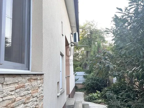 Eladó ház Budapest XVIII. kerület, Szemeretelep 142 nm