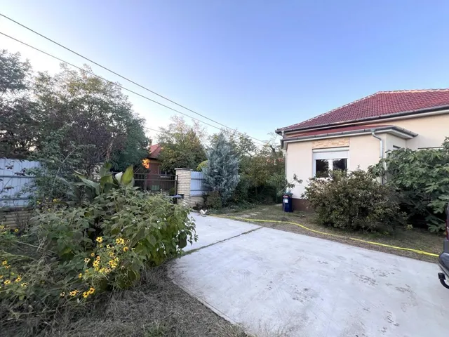 Eladó ház Budapest XVIII. kerület, Szemeretelep 142 nm