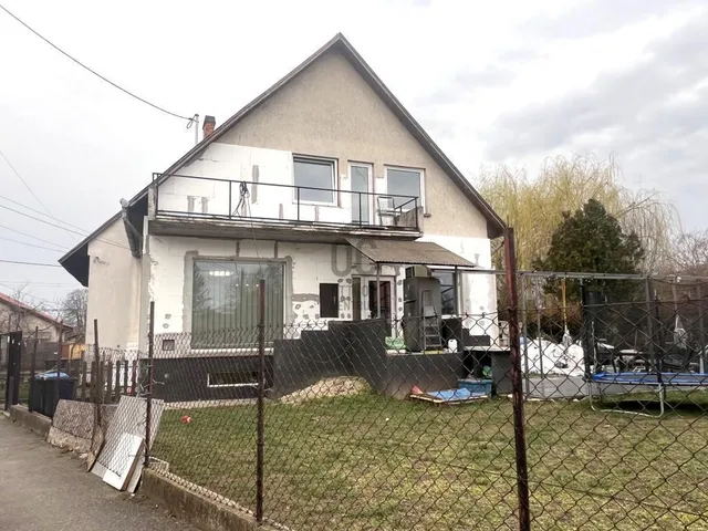 Eladó ház Budapest XVIII. kerület, Bélatelep 137 nm