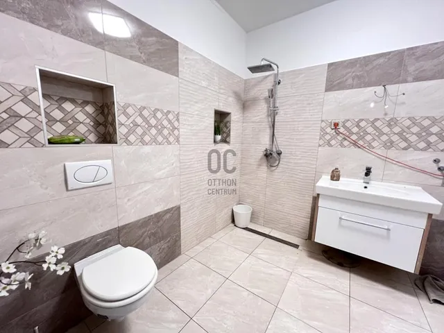 Eladó ház Budapest XVIII. kerület, Bélatelep 137 nm