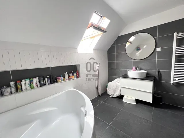 Eladó ház Budapest XVIII. kerület, Bélatelep 137 nm