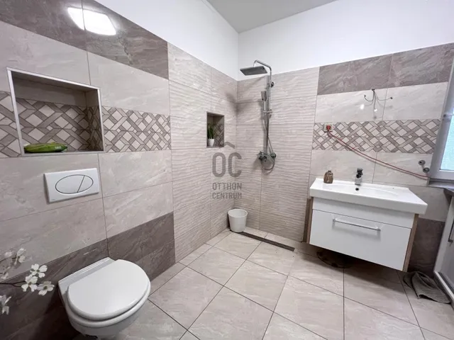 Eladó ház Budapest XVIII. kerület, Bélatelep 137 nm