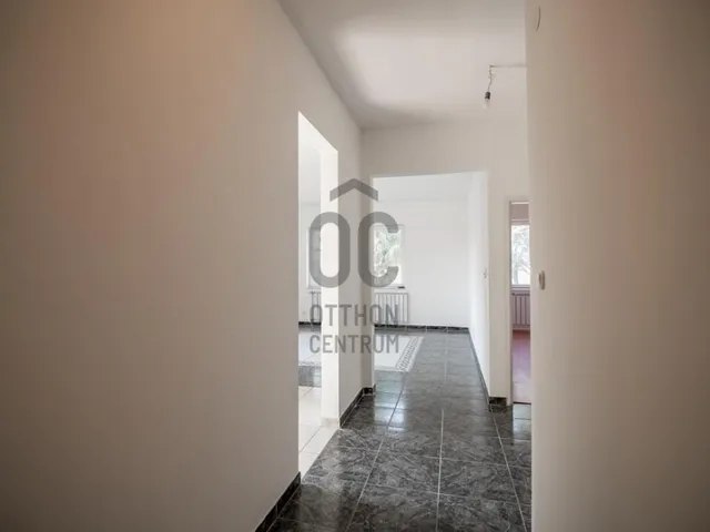 Eladó ház Budapest XVIII. kerület, Almáskert 190 nm