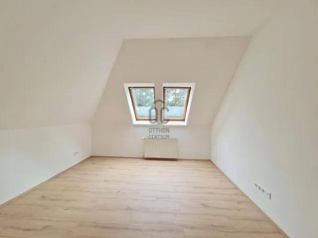 Eladó lakás Budapest XVIII. kerület, Ganzkertváros 162 nm