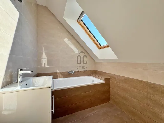 Eladó lakás Budapest XIX. kerület, Kertváros 100 nm