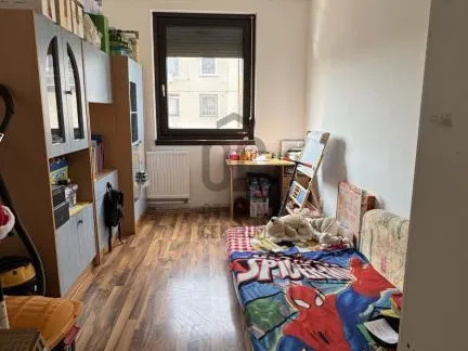 Eladó lakás Budapest XVIII. kerület, Gloriett-telep 74 nm
