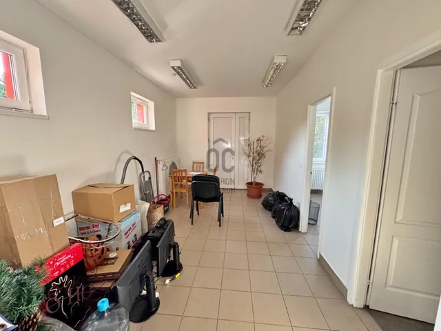 Kiadó kereskedelmi és ipari ingatlan Budapest XVI. kerület, Árpádföld 132 nm