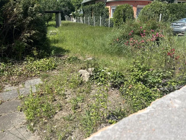 Eladó telek Budapest III. kerület, Csillaghegy 696 nm
