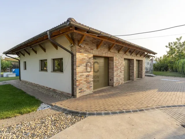 Eladó ház Besnyő 452 nm