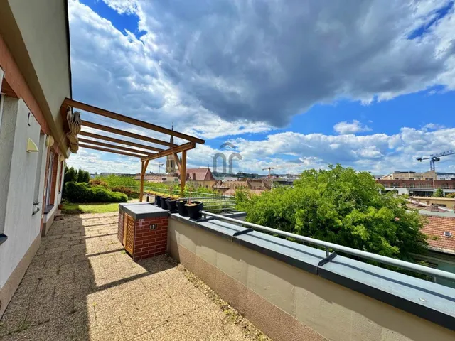 Eladó lakás Budapest XIII. kerület, Lőportárdűlő 68 nm