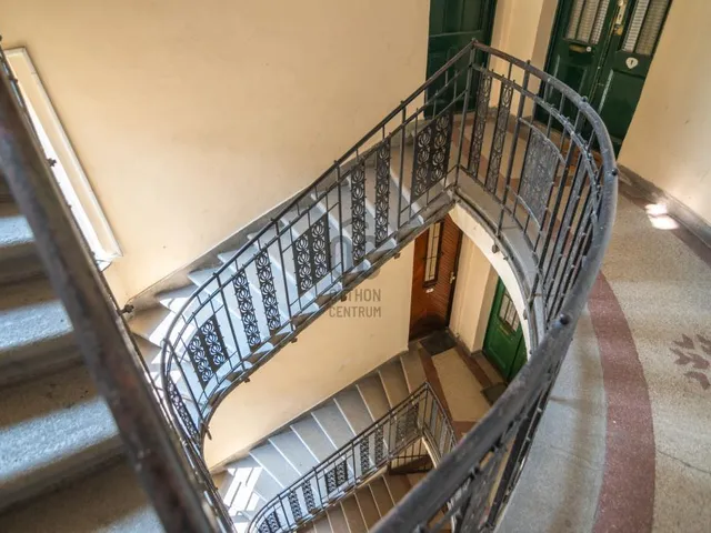 Eladó lakás Budapest VIII. kerület 92 nm