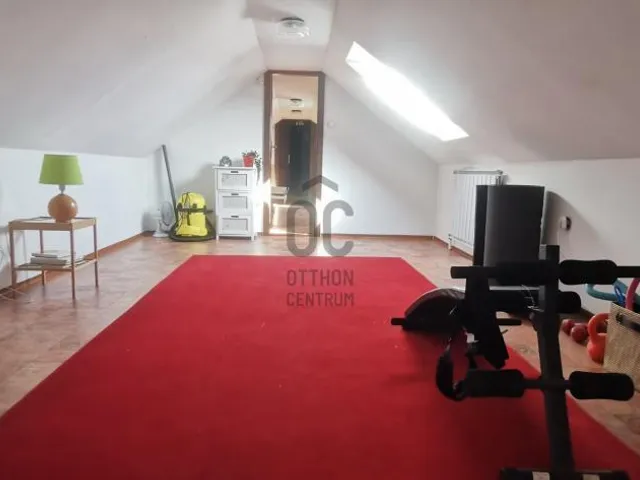 Eladó ház Taksony 225 nm