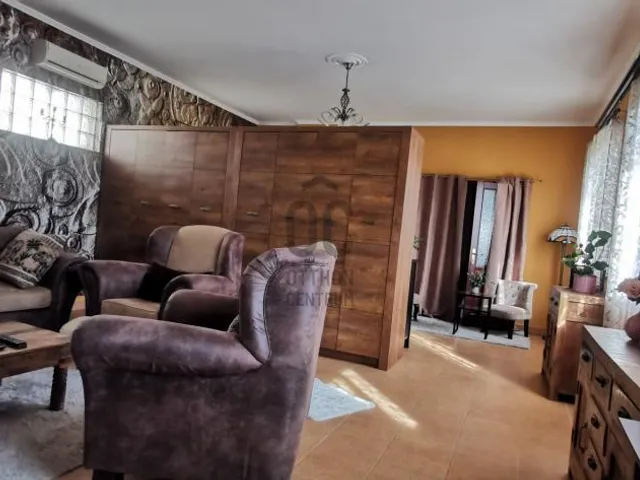 Eladó ház Taksony 225 nm