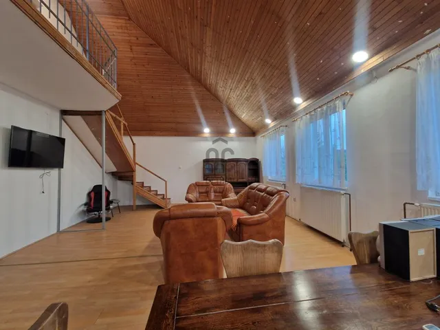 Eladó ház Érd, Parkváros 352 nm