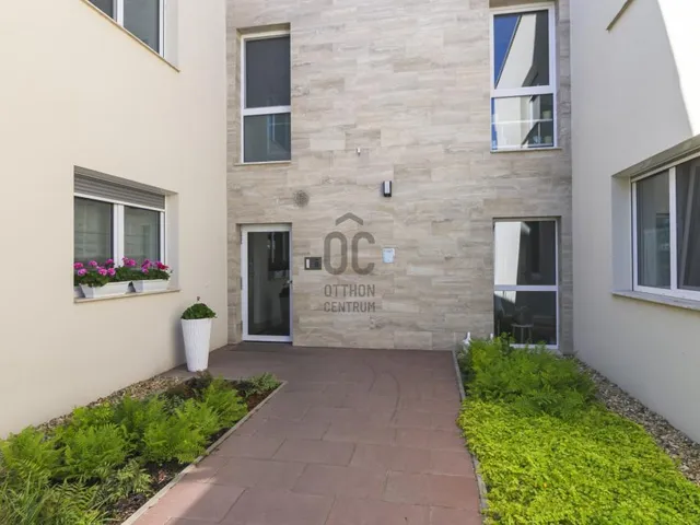 Eladó lakás Budapest XVII. kerület, Rákosliget 117 nm