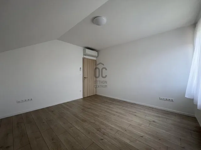 Eladó ház Budapest XVII. kerület, Akadémia-Újtelep 300 nm