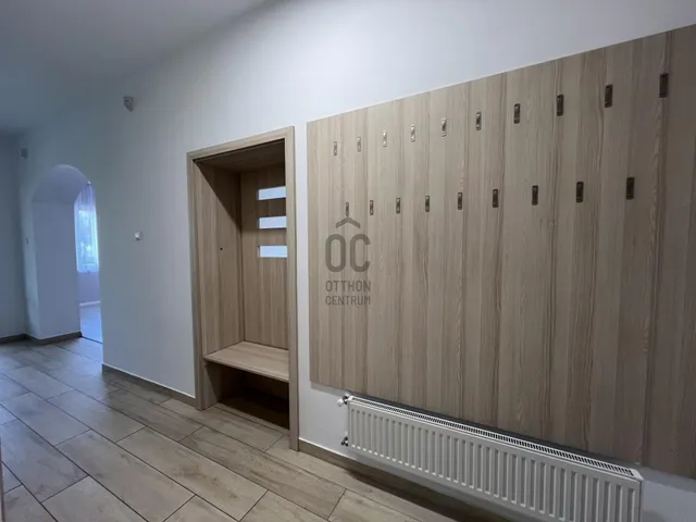 Eladó ház Budapest XVII. kerület, Akadémia-Újtelep 300 nm